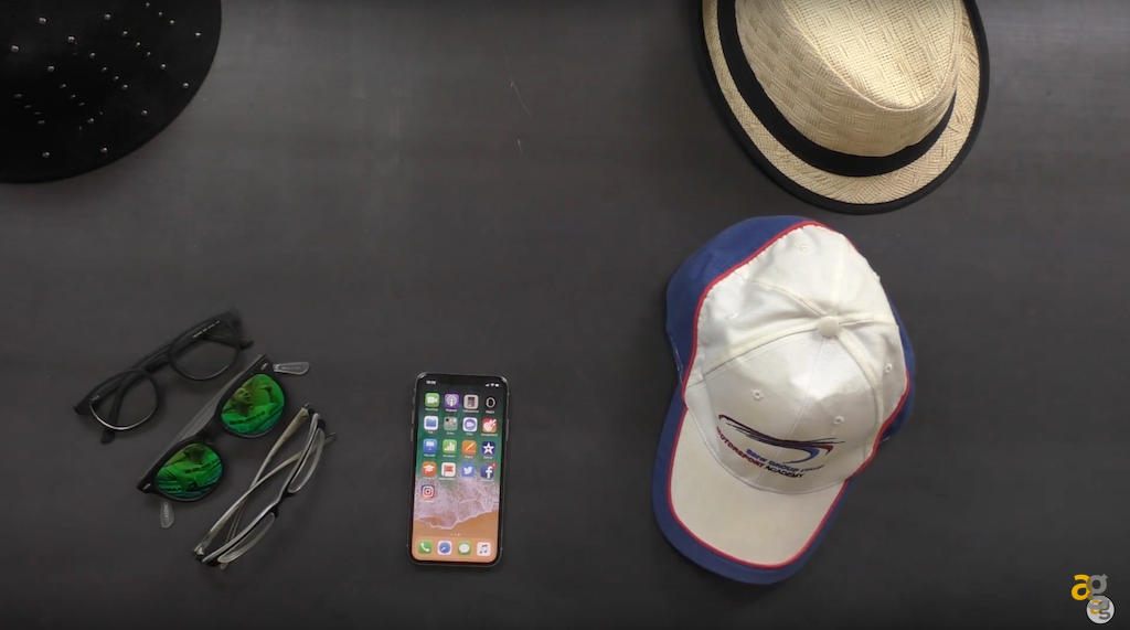 iphone-x-unboxing-face-id-prime-impressioni