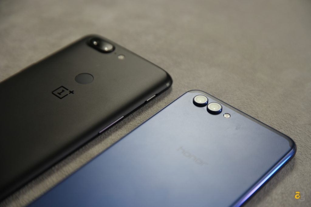 confronto-honor-view-10-oneplus-5t