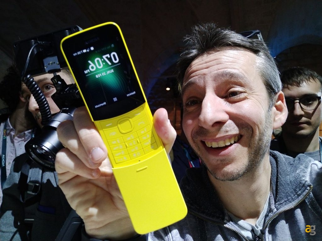 nokia-annuncia-un-8110-nokia-8-7-6