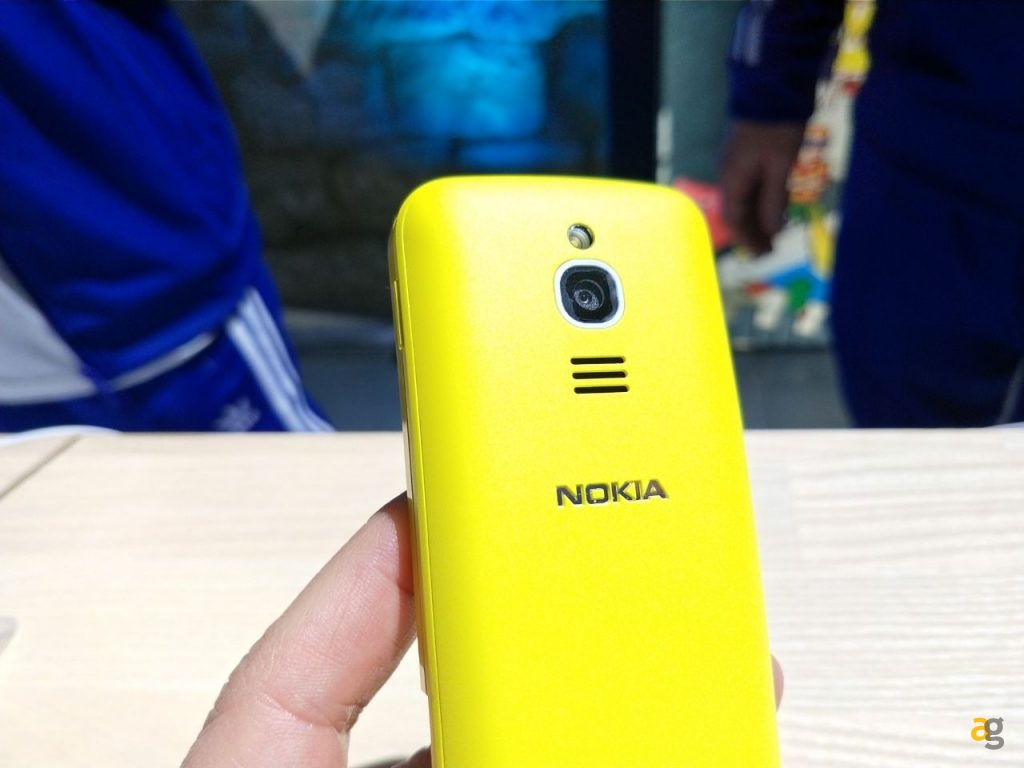 nokia-annuncia-un-8110-nokia-8-7-6