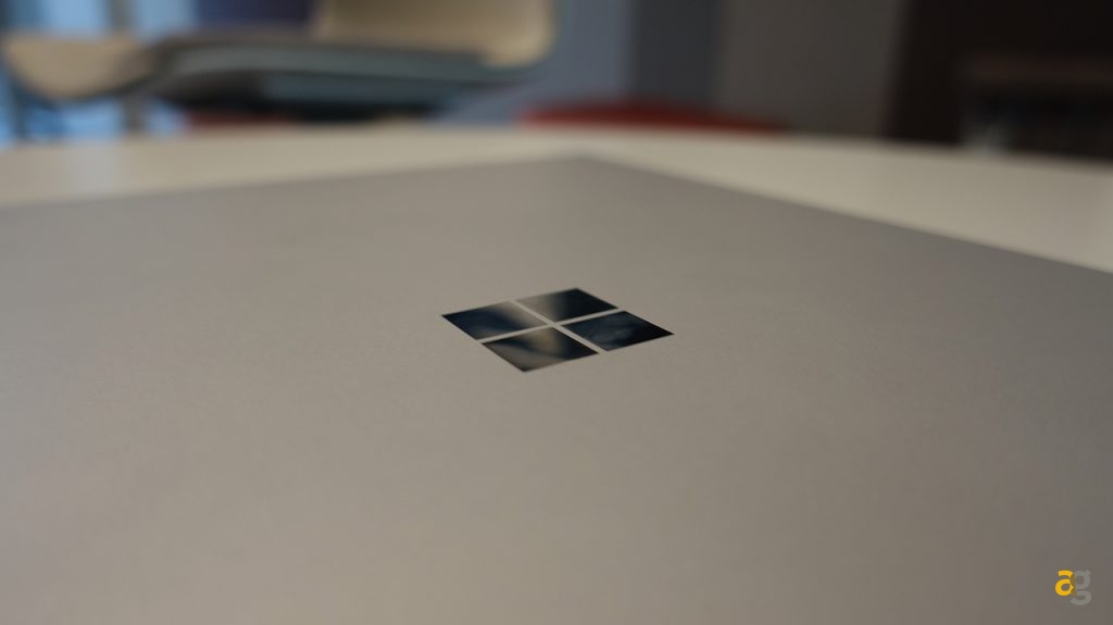 surface-book-2-microsoft