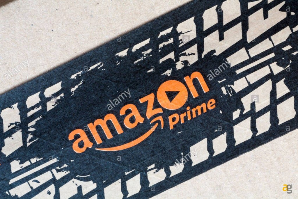 amazon-prime-tape-on-parcel-from-amazon-H9D593