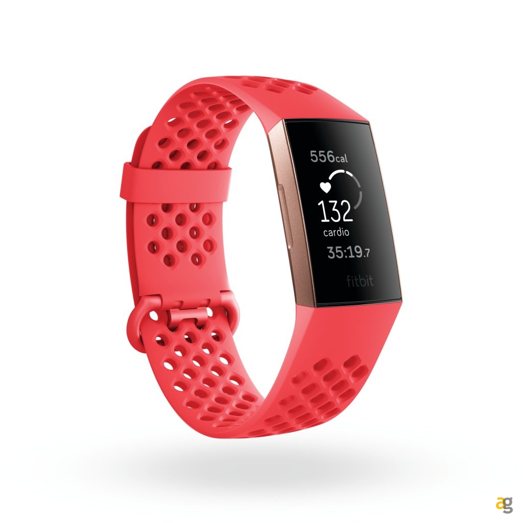 fitbit-charge-3-wearable-tracker-display