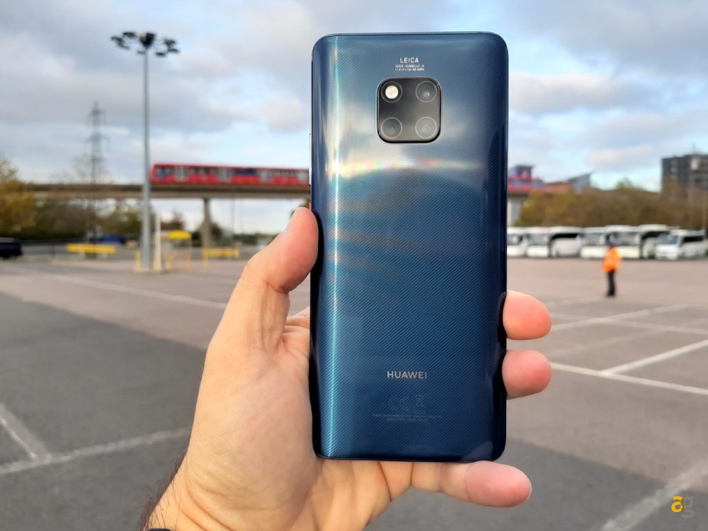 Recensione SAMSUNG GALAXY A7 con 3 fotocamere – Andrea