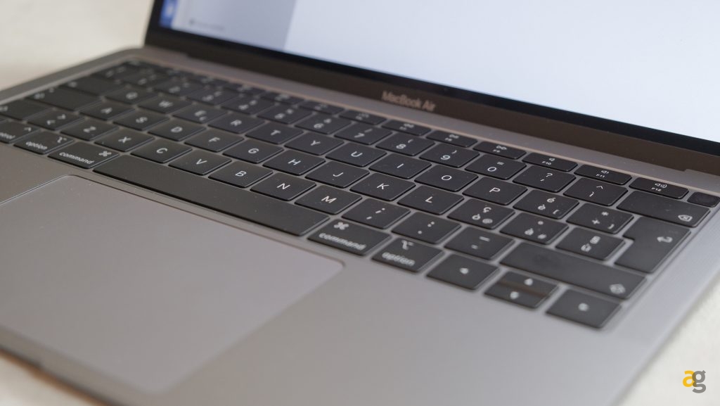 recensione-apple-macbook-air-2018