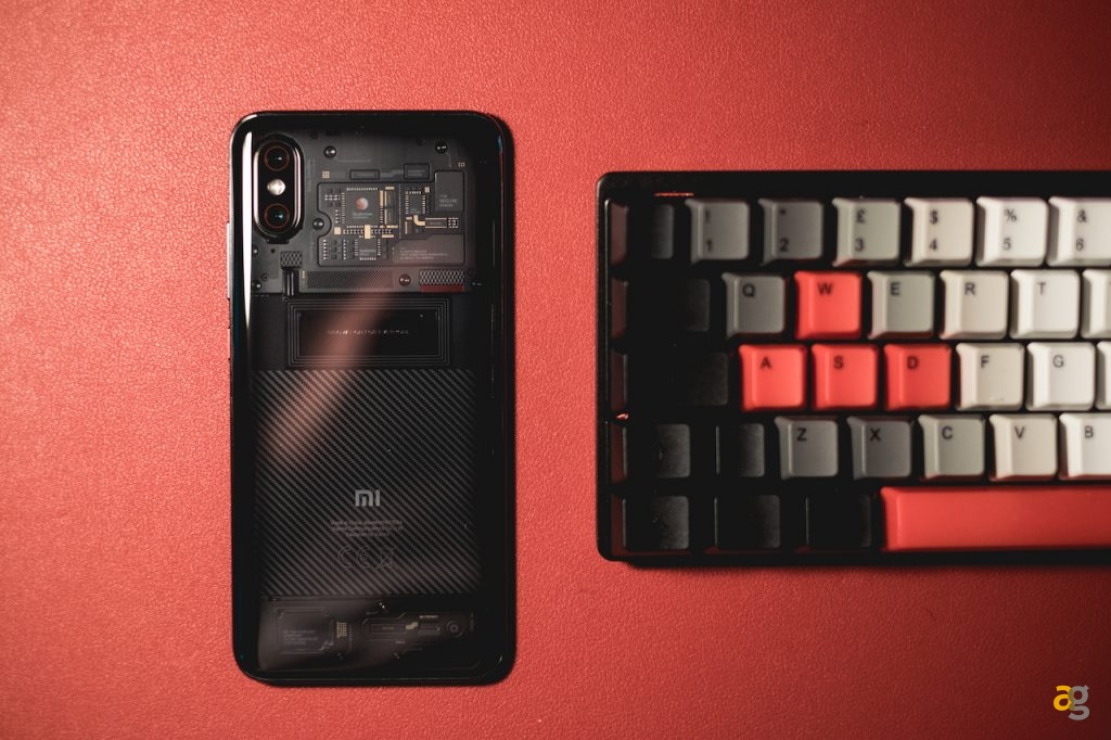 recensione-xiaomi-mi8-pro-trasparente