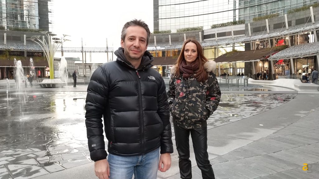 unboxing-red-hydrogen-con-display-olografico