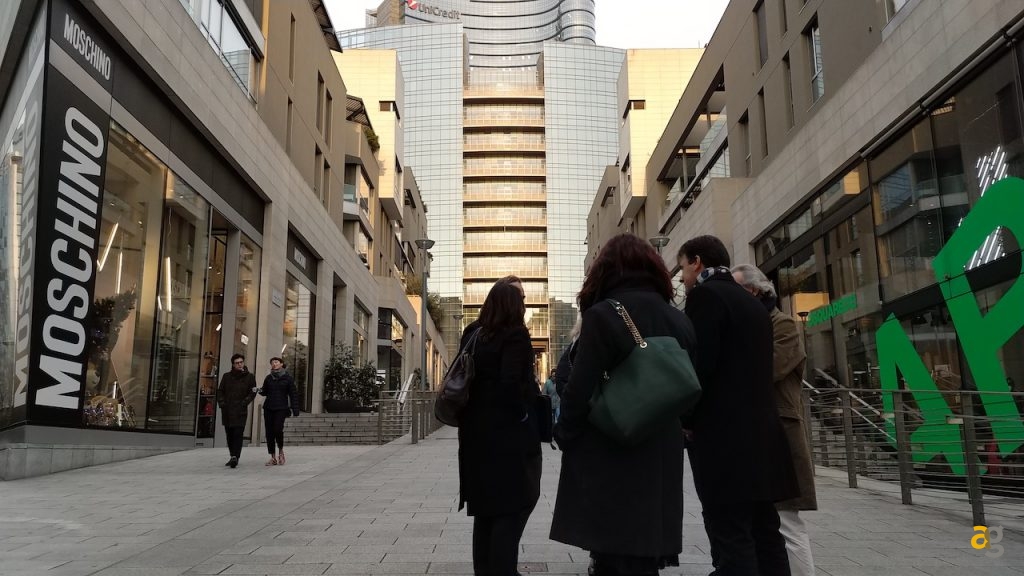 unboxing-red-hydrogen-con-display-olografico