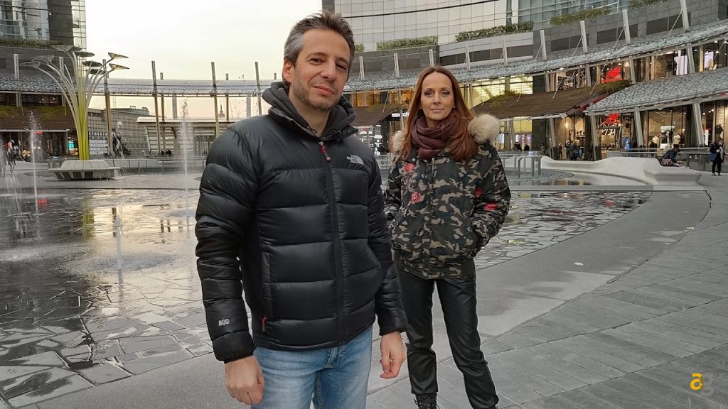 unboxing-red-hydrogen-con-display-olografico