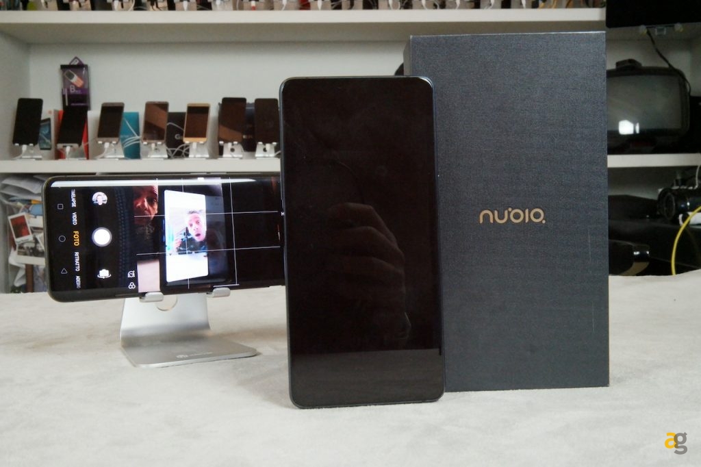 recensione-nubia-x-con-due-display