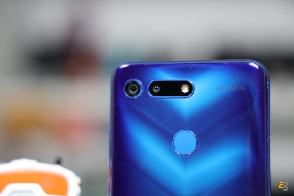 anteprima-honor-view-20-display-forato