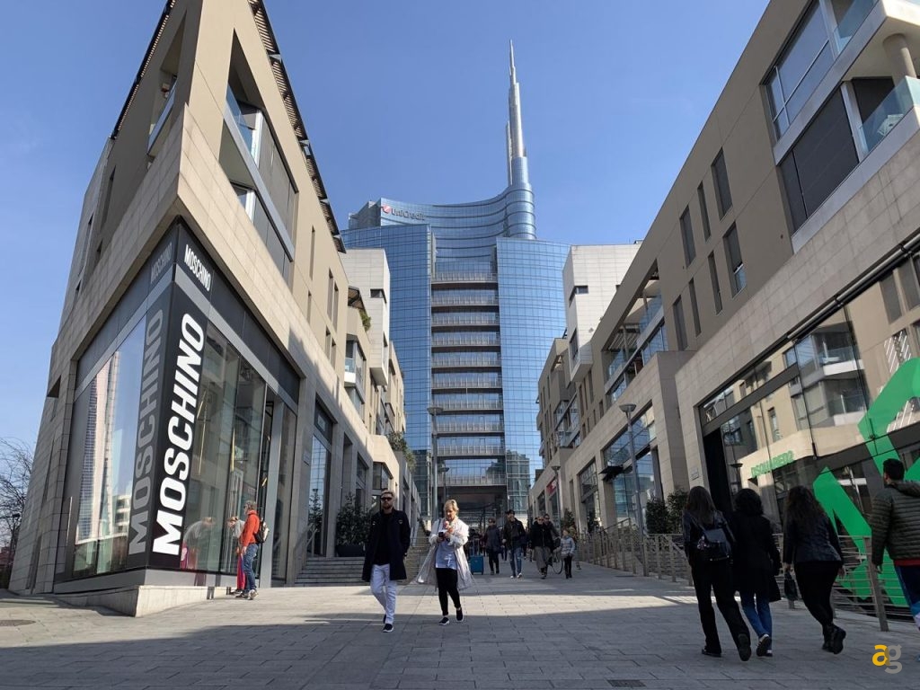 confronto-galaxy-s10-plus-vs-iphone-xs-max-vs-mate-20-pro