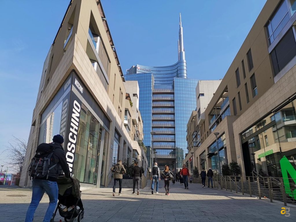 confronto-galaxy-s10-plus-vs-iphone-xs-max-vs-mate-20-pro