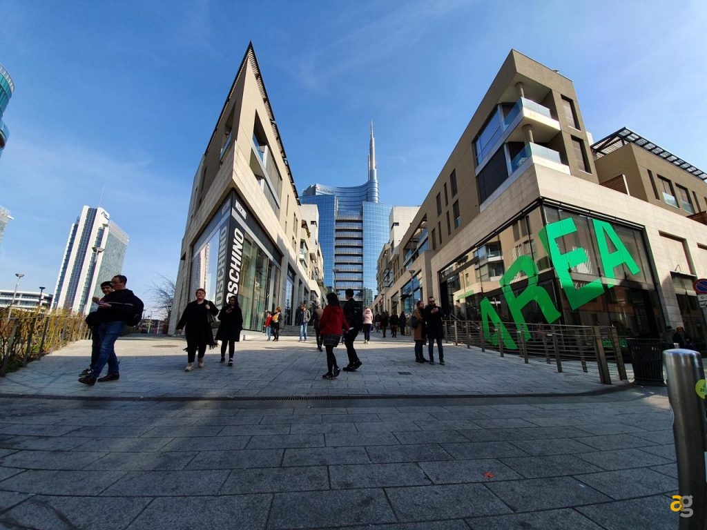 confronto-galaxy-s10-plus-vs-iphone-xs-max-vs-mate-20-pro