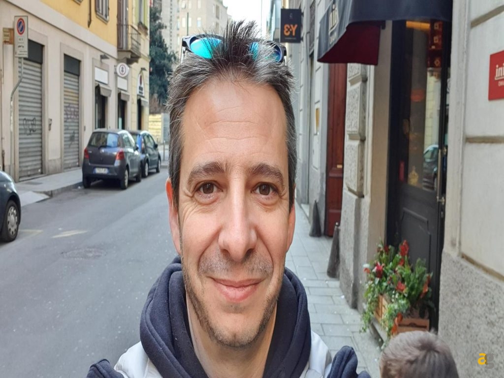 confronto-galaxy-s10-plus-vs-iphone-xs-max-vs-mate-20-pro