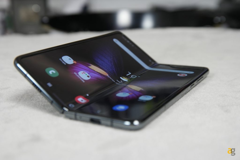 unboxing-galaxy-fold-anteprima-specifiche-prezzo