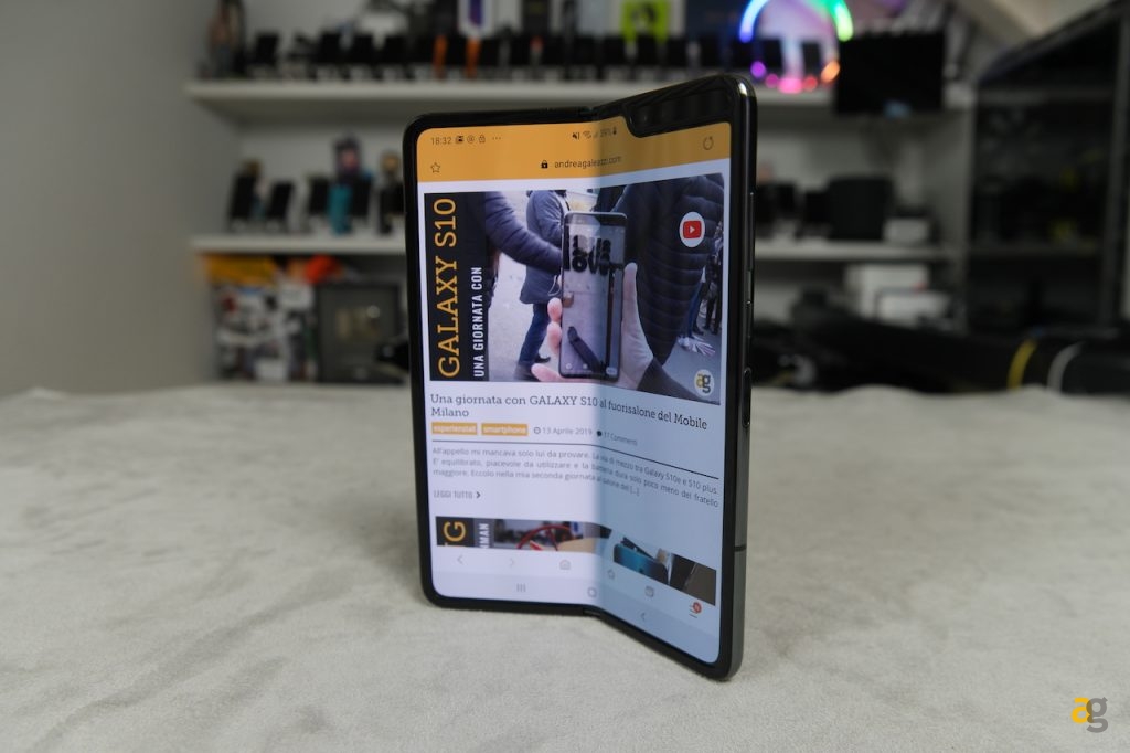 unboxing-galaxy-fold-anteprima-specifiche-prezzo