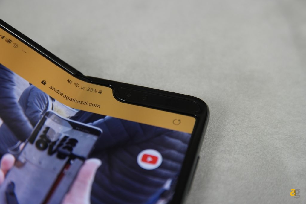 unboxing-galaxy-fold-anteprima-specifiche-prezzo