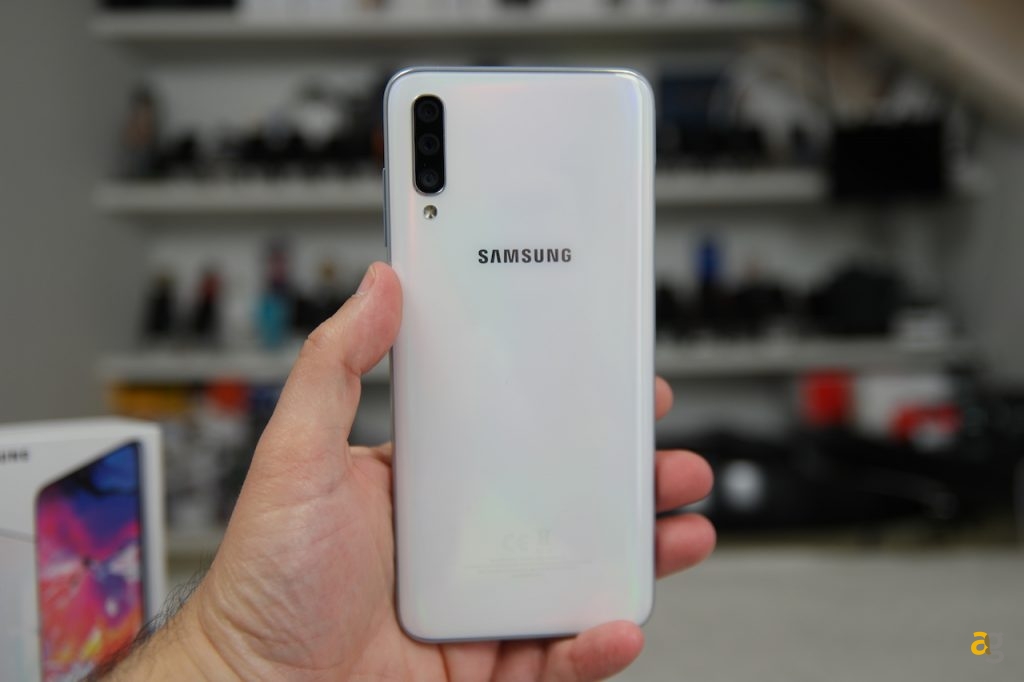 recensione-galaxy-a70-samsung
