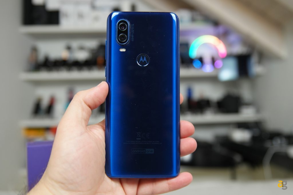 recensione-motorola-one-vision