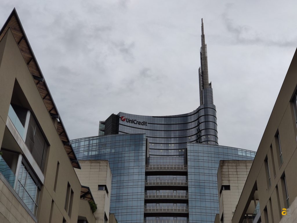 confronto-top-s10-p30pro-oneplus-7-pro-zenfone-6-oppo-reno-10x-xperia-1-mi9-g8s-20-pro