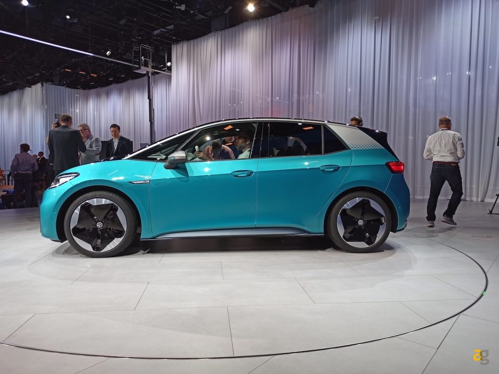 volkswagen-id-3-anteprima-specifiche-prezzi-autonomia