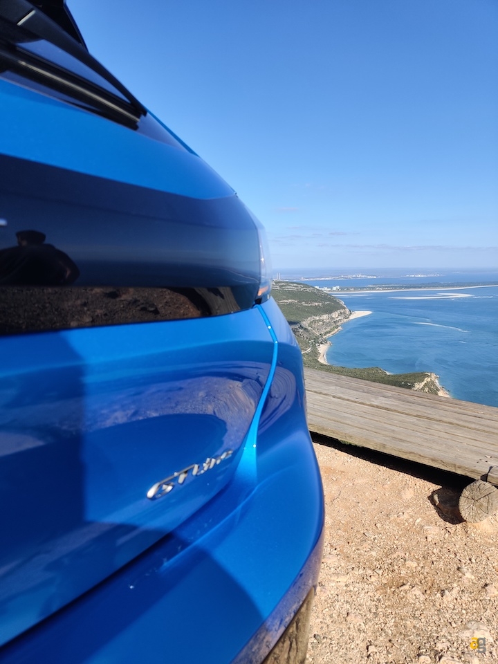 peugeot-208-elettrica-benzina-e-diesel-prova-su-strada