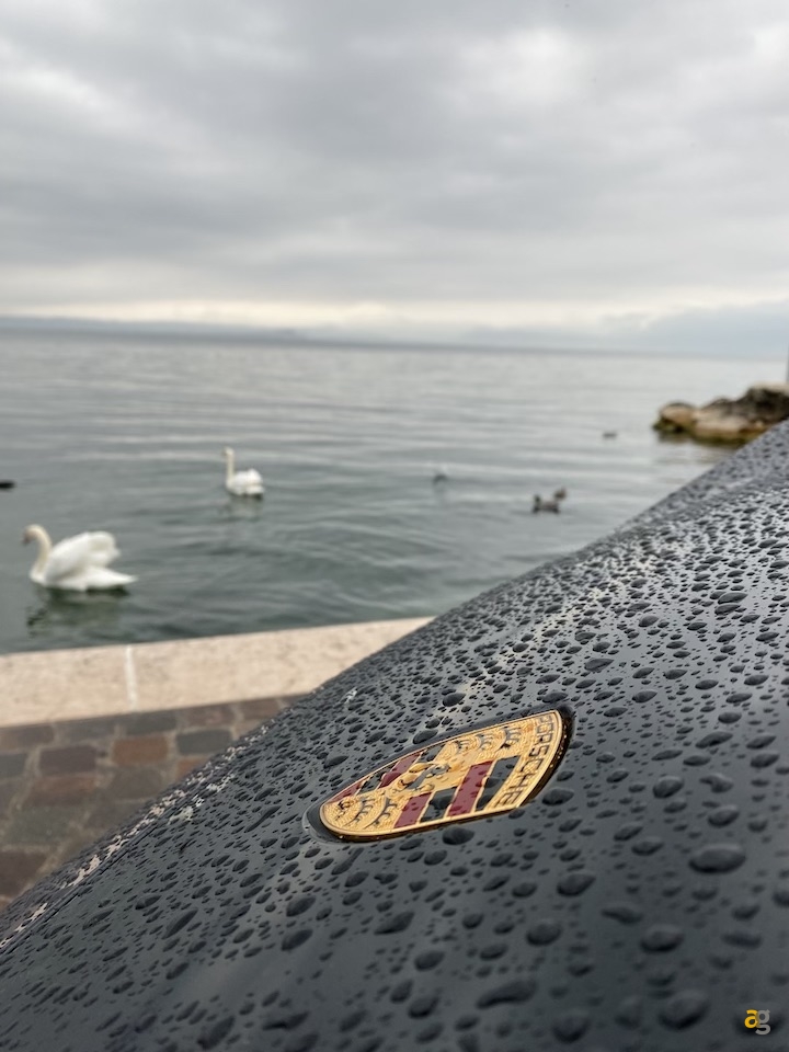 la-tecnologia-di-porsche-taycan-100-elettrica