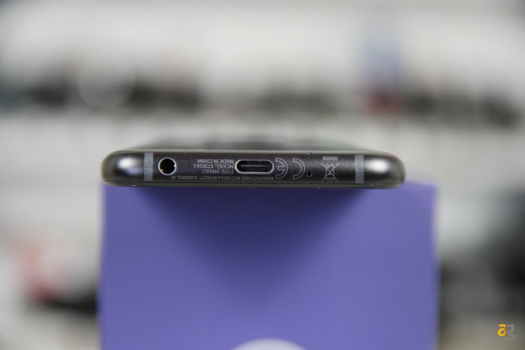 recensione-motorola-one-zoom