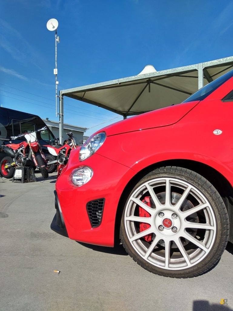 razr-motorola-display-pieghevole