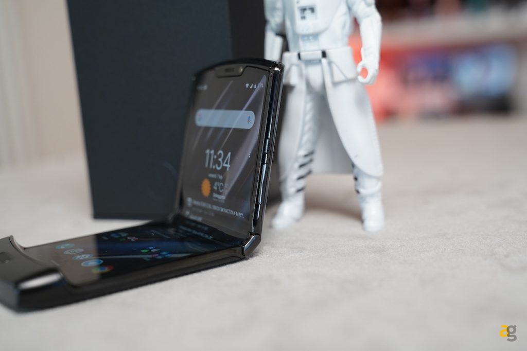 razr-motorola-display-pieghevole