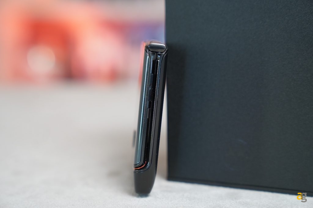 razr-motorola-display-pieghevole