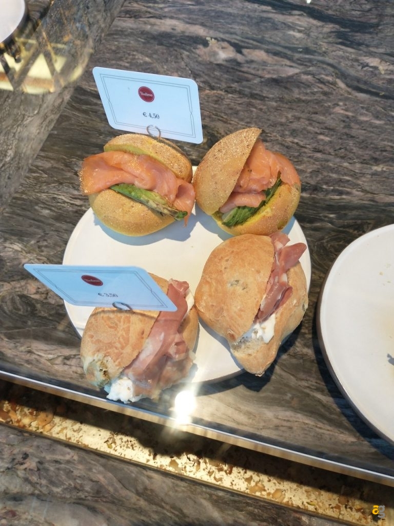 recensione-motorola-moto-g8-power