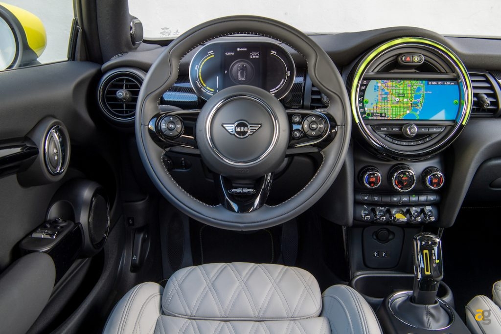 controllare-lauto-da-remoto-lapp-di-mini-elettrica