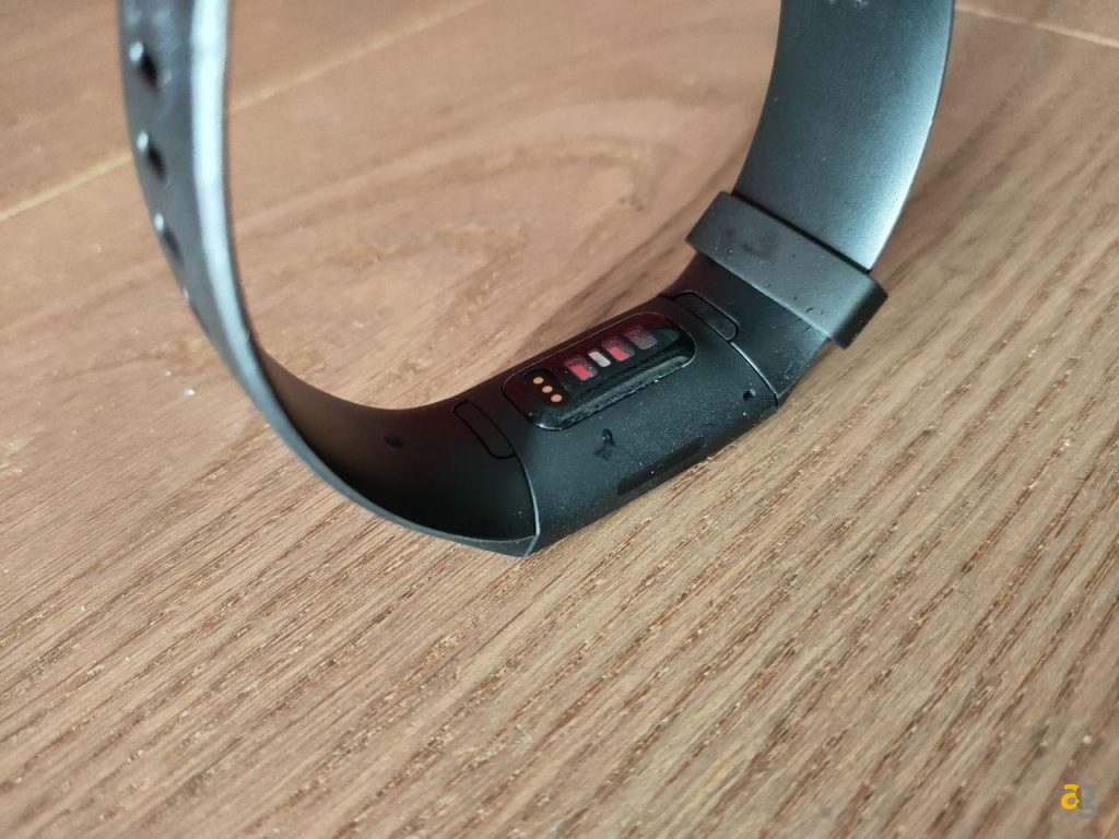 recensione-fitbit-charge-4