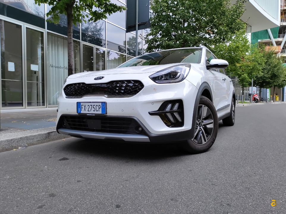 recensione-tcl-10-5g