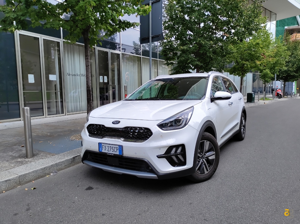 recensione-tcl-10-5g