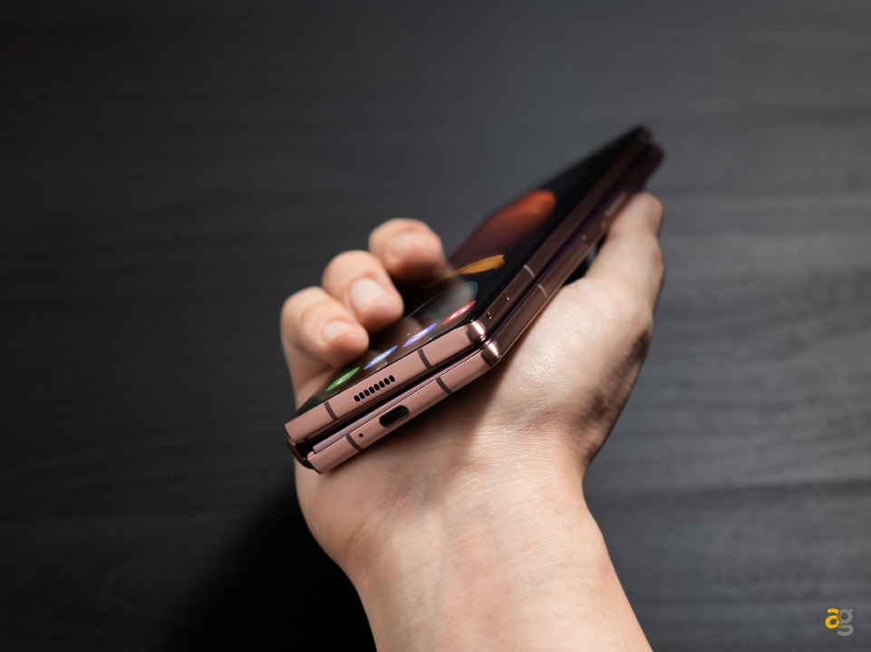 samsung-galaxy-fold-2-5g-ufficiale-caratteristiche-e-prezzi