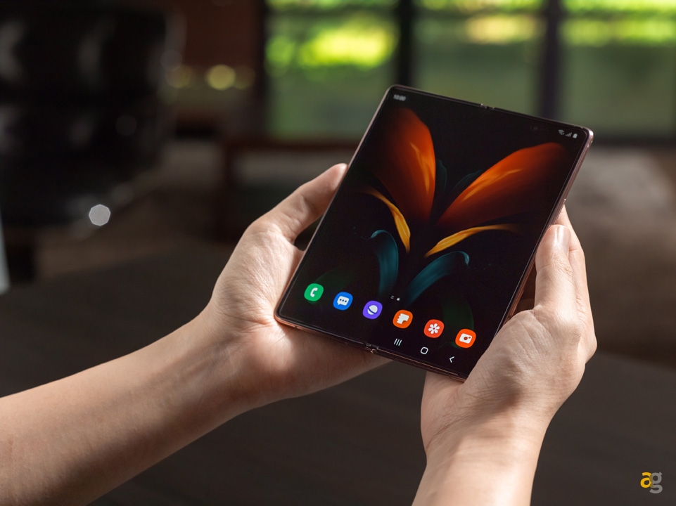 samsung-galaxy-fold-2-5g-ufficiale-caratteristiche-e-prezzi