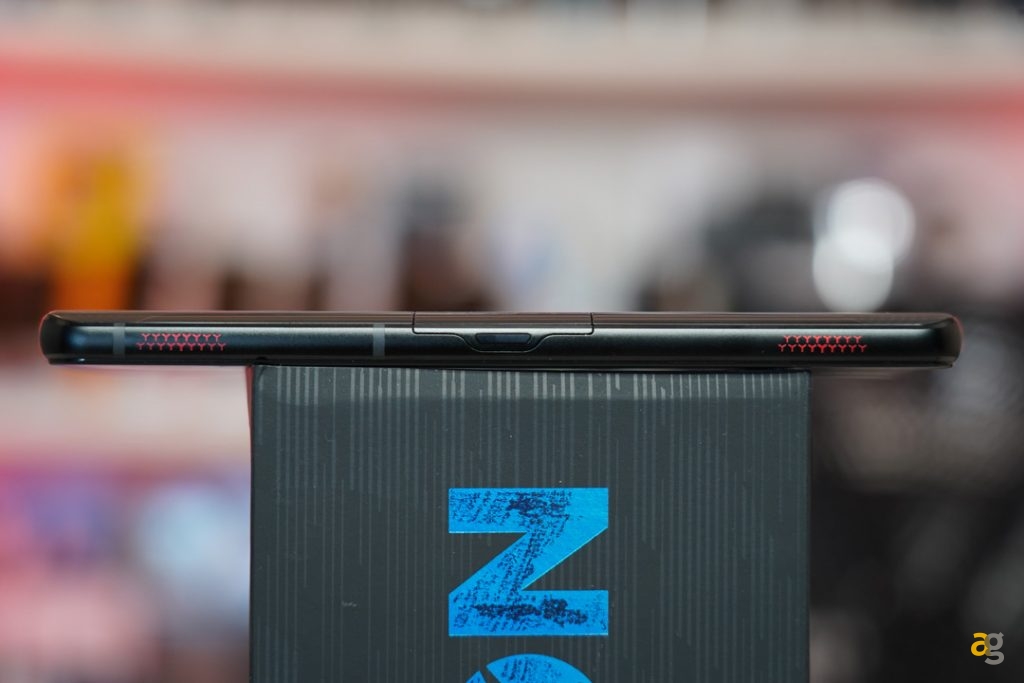 recensione-legion-phone-duel