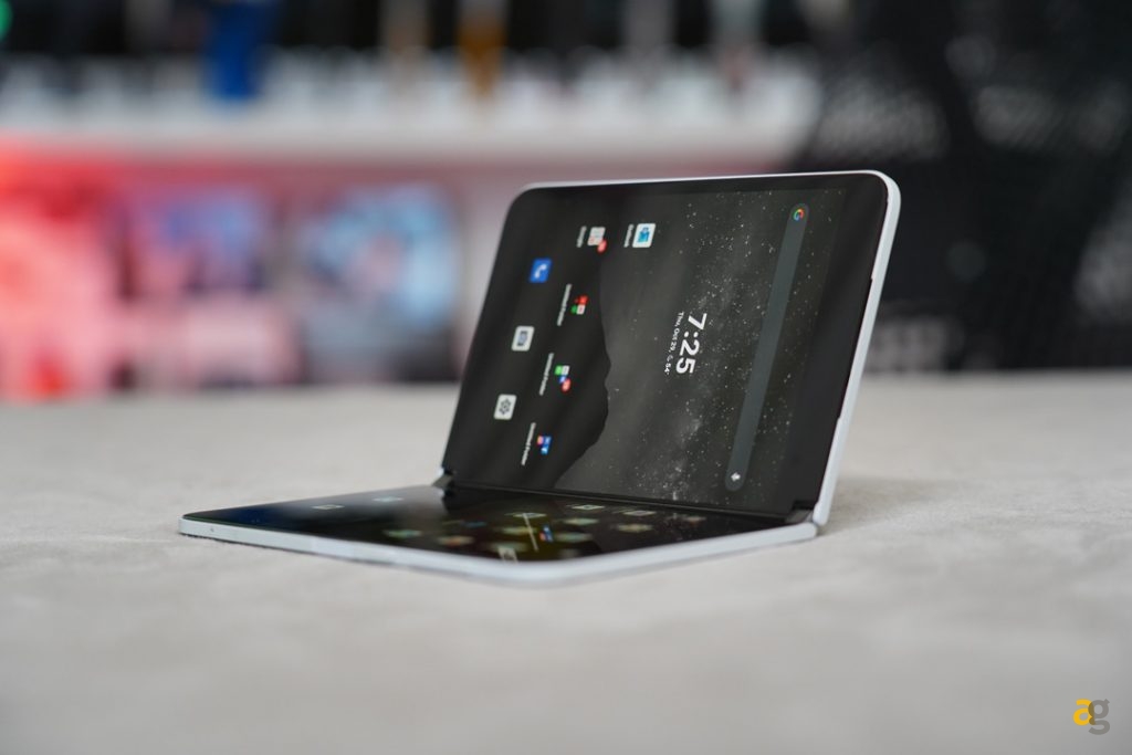 recensione-microsoft-surface-duo