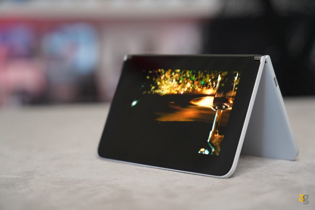 recensione-microsoft-surface-duo