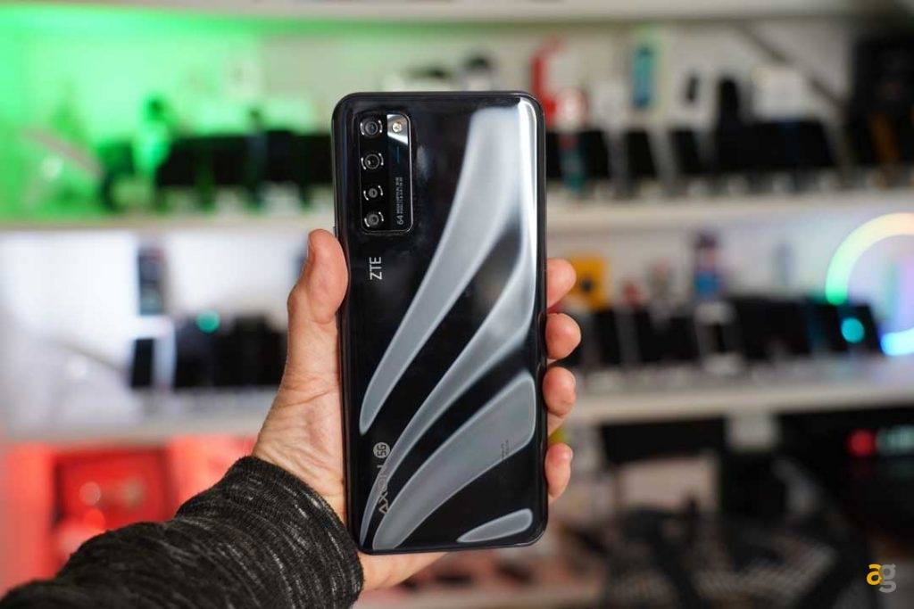 recensione-zte-axon-20-5g