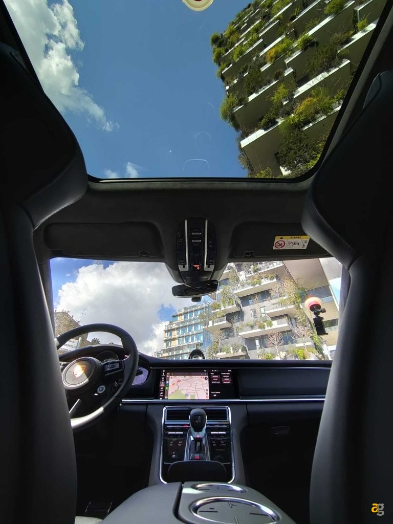 porsche-panamera-4s-ibrida-plug-in-sport-turismo-oppo-find-x3-neo