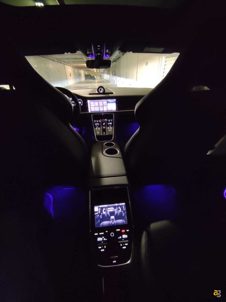 porsche-panamera-4s-ibrida-plug-in-sport-turismo-oppo-find-x3-neo