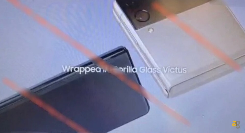 galaxy-z-fold-3-e-flip-3-trapelano-nuovi-leak-e-immagini-s-pen-e-fotocamera-sotto-al-display