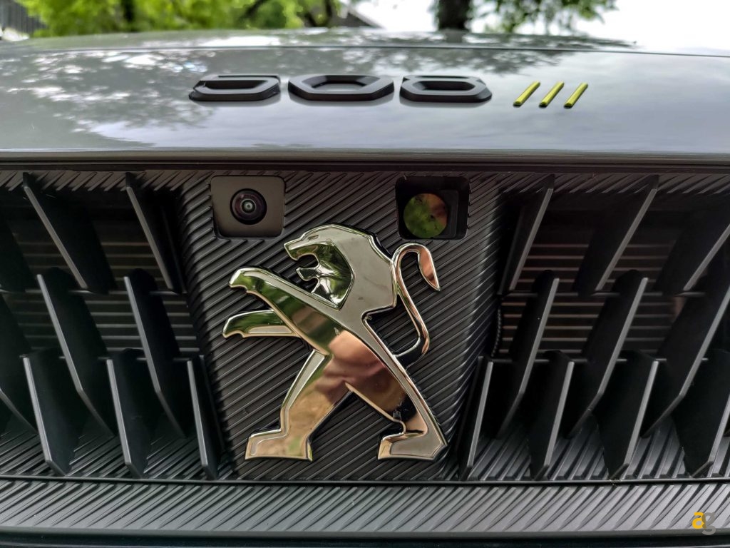 recensione-asus-zenfone-8