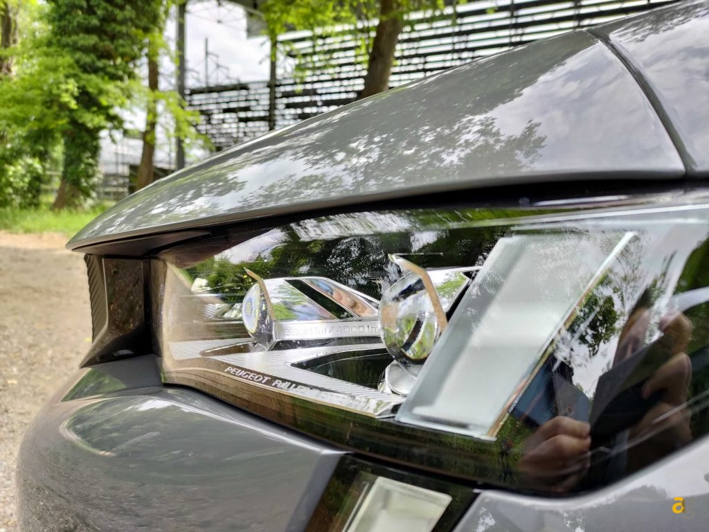 recensione-asus-zenfone-8