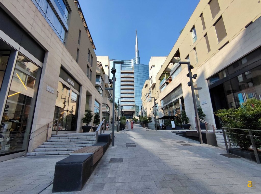 confronto-top-gamma-399-850-euro-iphone-12-galaxy-s21-poco-f3-realme-gt-mi11