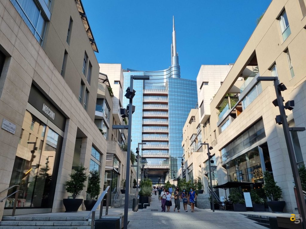 confronto-top-gamma-399-850-euro-iphone-12-galaxy-s21-poco-f3-realme-gt-mi11